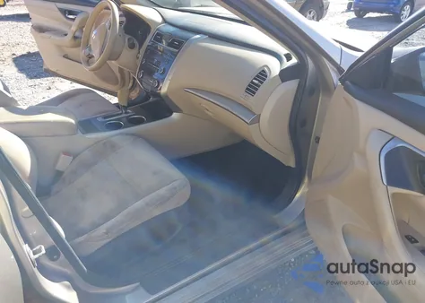 2015 Nissan Altima 2.5 S z USA, uszkodzony, nr VIN 1N4AL3AP7FC495903